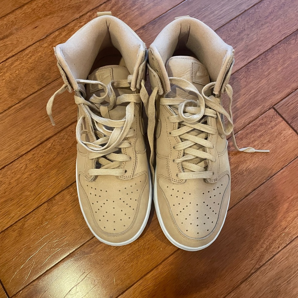 Nike Dunk High Premium Sneakers